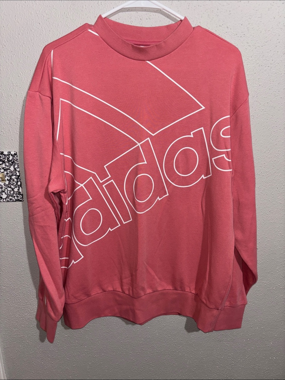 adidas Women's Essentials Giant Logo Sweatshirt (size Medium)